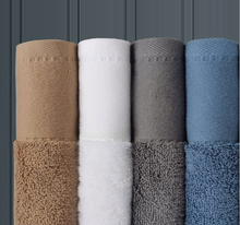 Load image into Gallery viewer, 2021 Luxury New High-Grade 100% Cotton Towel Set - Embroidery - 3 Piece