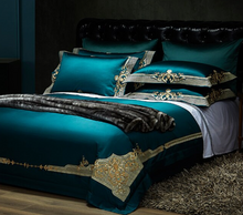 Load image into Gallery viewer, "Arna Lisa" Royal Collection - Luxury 600TC Egyptian Cotton Classic Exquisite Bedding Set - King 4 piece