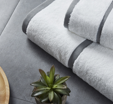 Load image into Gallery viewer, Luxury Towel Set Super Soft Thick Cotton - 3 Piece