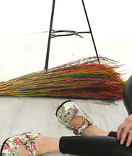 Load image into Gallery viewer, Quality 2021 Women's Sabo Slipper - Many Styles & Colours