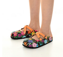 Load image into Gallery viewer, Quality 2021 Women's Sabo Slipper - Many Styles & Colours