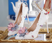 Load image into Gallery viewer, Limited Edition - Luxury Lace Shoe Set - Many colours & Sizes (Shoe + Clutch) Wedding