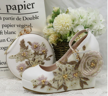 Load image into Gallery viewer, Limited Edition - Luxury Lace Shoe Set - Many Colours & Sizes (Shoe + Clutch)
