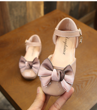 Load image into Gallery viewer, Arna's Shoe Collection - Beautiful Child Designer Patent Shoe (Wedding) Special Occassion