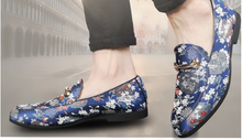 Load image into Gallery viewer, Mens Casual Embroidery Canvas Shoes - Many Sizes & Colours