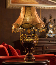 Load image into Gallery viewer, Arna Royal Collection - Vintage European Retro Table Lamp