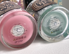 Load image into Gallery viewer, "Arna Lisa" Royal Collection - Top End Limited Edition 3 Pack - Aromatherapy Candles Gift Boxed
