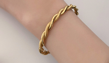 Load image into Gallery viewer, Women's Designer Gold Bangle + Gift Box
