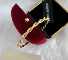 Load image into Gallery viewer, Women's Designer Gold Bangle + Gift Box
