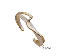 Load image into Gallery viewer, Women's Elegant Gold Bangle
