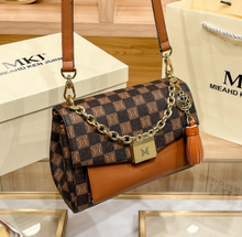 Load image into Gallery viewer, "Arna Lisa" Collection - Luxury Women's Clutch Designer Handbag

