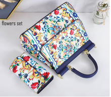 Load image into Gallery viewer, "Arna Lisa" Collection - Original Classic Print Handbag + Clutch/Wallet/Purse - Many Styles
