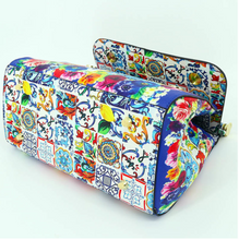Load image into Gallery viewer, "Arna Lisa" Collection - Original Classic Print Handbag + Clutch/Wallet/Purse - Many Styles
