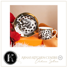 Load image into Gallery viewer, "Arna Lisa" Royal Collection - Luxury Set of 6 Bone China Cup And Saucer Designer Cats
