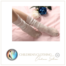 Load image into Gallery viewer, Limited Edition Lace Sock - 4 pairs - White/Black

