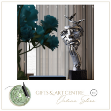 Load image into Gallery viewer, "Marsha" Modern Statues Creative Abstract Faces Art Living Rooms Antique Home Furnishings
