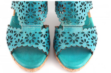 Load image into Gallery viewer, "Arna" Collection Shoes -Women's  Handcrafted Leather Originals - 2 Styles/Colours
