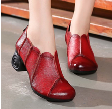 Load image into Gallery viewer, "Arna" Collection Shoes - Handcrafted Original Leathers - Retro Women Pumps
