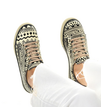 Load image into Gallery viewer, Digital Print Colourful Patterned Women's Sports Shoes Classic Shoes Flat Camouflage Casual Shoes Fashion 2021
