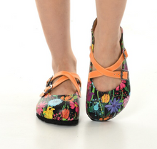 Load image into Gallery viewer, Quality 2021 Women's Sabo Slipper - Many Styles &amp; Colours
