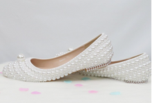 Load image into Gallery viewer, Limited Edition - Luxury Lace Shoe Set - Many colours &amp; Sizes (Shoe + Clutch) Wedding
