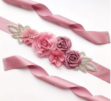 Load image into Gallery viewer, Arna's Royal Collection - Flower Belt &amp; Head Piece (Children) Bridal - Many Colours
