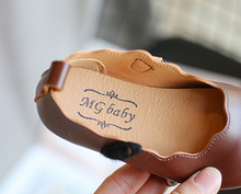 Load image into Gallery viewer, Arna's Shoe Collection - Children's Leather Round Toe Flat
