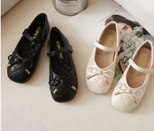 Load image into Gallery viewer, Arna's Shoe Collection - Deluxe Designer Girls Shoe - Many Styles &amp; Colours

