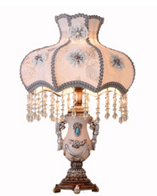 Load image into Gallery viewer, Arna Royal Collection - Vintage European Retro Table Lamp
