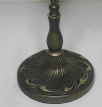 Load image into Gallery viewer, Arna Royal Collection - Table Lamp Flower Lampshade Retro Bank Light Lamp
